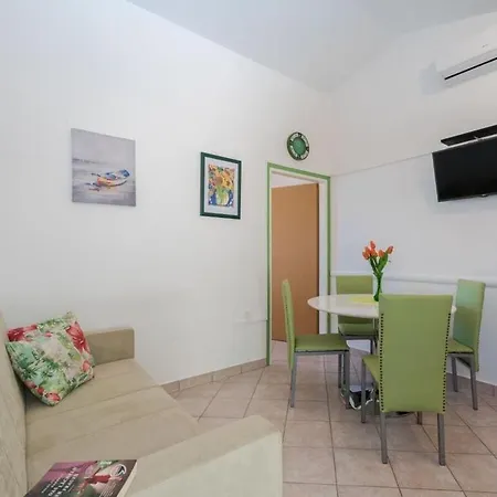 Hotel Marlies With Sea View And 3 Terraces *